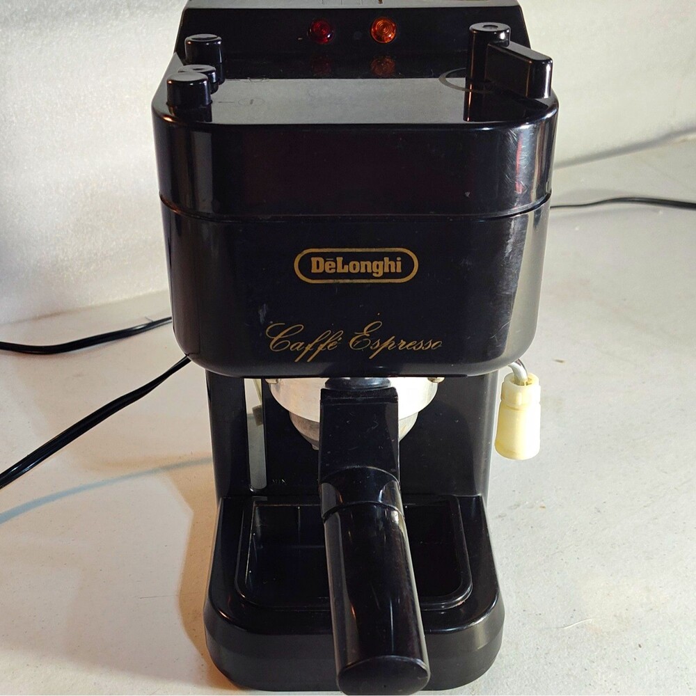 DeLonghi Caffe Espresso Black Machine w/ Frother, Analog, Tank & Drip Tray  1475
